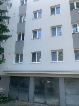 Garáž pri City Aréne - 1