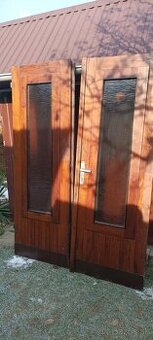 Dubové vchodové dvere