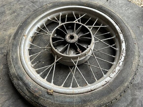 Predám koleso s pláštom 16 JAWA 250 350 panelka - 1