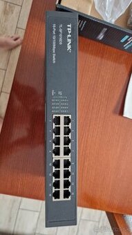 TP-Link TL-SF1016DS 16-port 10/100Mbps switch