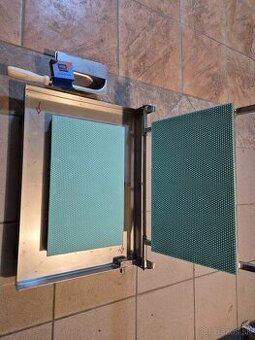 Forma na medzistienky