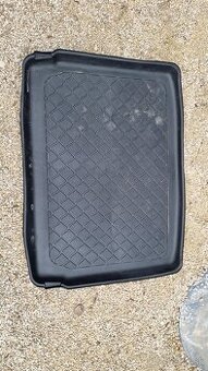 gumová vanička yaris cross