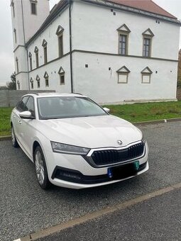 Predám Škodu Octavia Combi IV 1.4 TSI PHEV Ambition, 2021