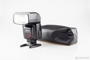 Blesky Canon Speedlite 300EZ 199A 244T Nikon Speedlight Metz