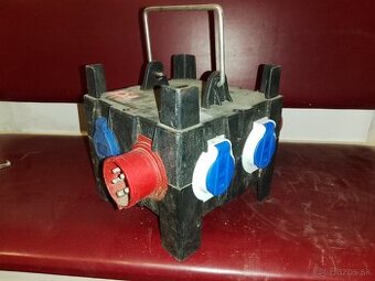 Stavebný antonik rozvádzač