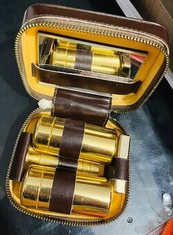 Predám starú ale veľmi zachovalú sadu na holenie