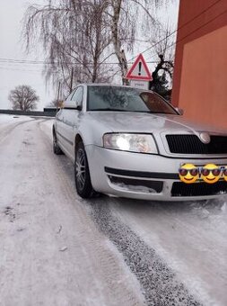 Škoda Superb 1