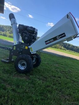 Štiepkovač dreva LUMAG, šírka rezu 15 cm, z Nórska, 16 km, 2