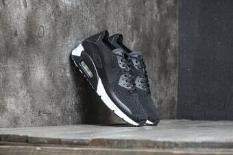 Nike Air Max 90 Ultra 2.0 Flyknit