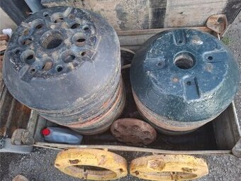 PREDAM ZAVAZIE TRAKTOR ZETOR