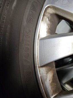 Predám letné pneu 205/60/R16 spolu s Alu diskami