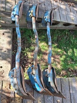 Predam predpluzky pluh trojak obracak