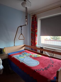 Stropny Zdvihák a polohovacia posteľ