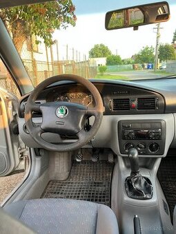 Škoda Octavia 1