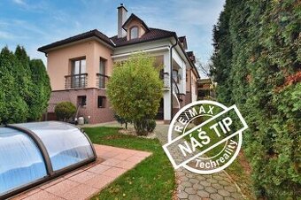 Rodinný dom 5 -izbový , 330m2 pre náročného klienta na poze