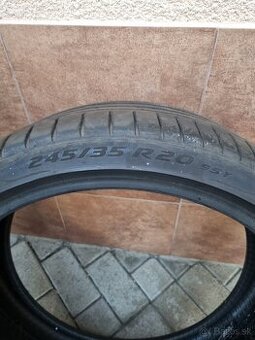Pirelli P zero 245/35 R20 95Y