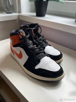 Nike Air Jordan 1 Mid