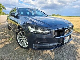 Volvo V90 Momentum PRO B4