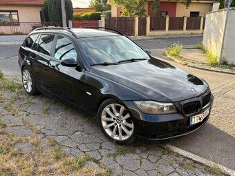 Predám na náhradné diely BMW 320d touring