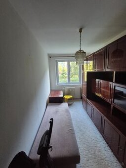 Posteľ / váľanda