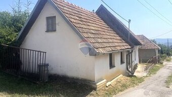 Starší dom na rekonštrukciu v malebnej obci Pukanec