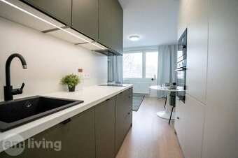 DIZAJNOVÁ - GARSONKA, 25m² - v srdci DUBNICE NAD VÁHOM