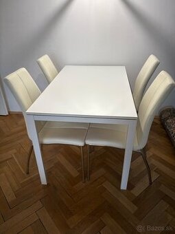 Biely stôl (bez stoličiek)