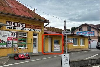 Priestor len 30 krokov od chodníka