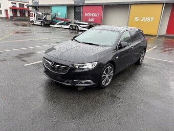 Opel Insignia 1.5T (121 Kw) automat Executive