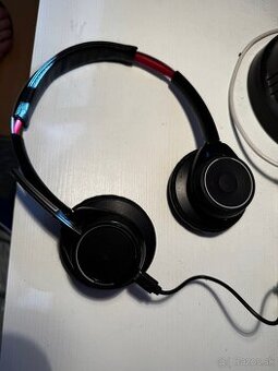 Sluchadla Plantronics Voyager Focus UC B825