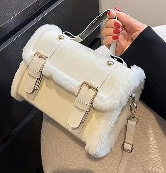 biela úžasná kabelka