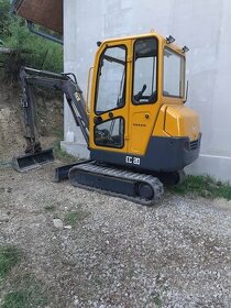 Vykopove a zemne prace, bager