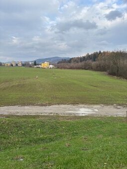 Prenájom pozemku v KNM - 1