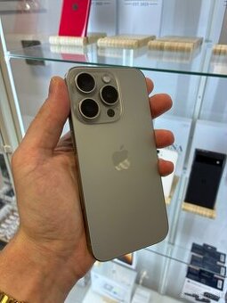 Apple iPhone 15 Pro 128GB - 2 roky zaruka
