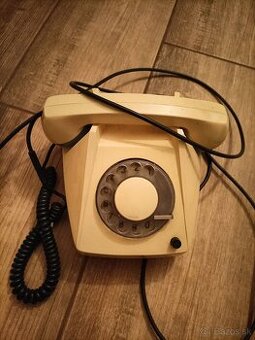 Retro telefon Tesla Stropkov