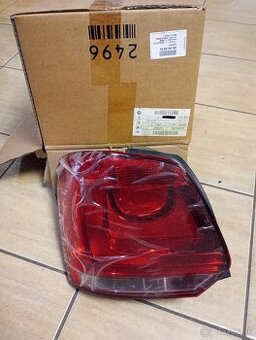 Zadné L svetlo Polo 6R0945095AH