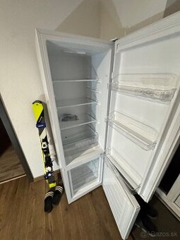 Chladnička z mrazničkou