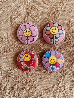 Roztomilé Kvetinové Odznaky (25 mm, 4 ks)