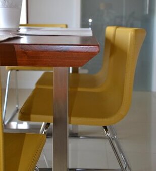 Ikea kožené stoličky