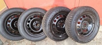 Predám plechové disky obuté na zimných pneu 205/60/r16