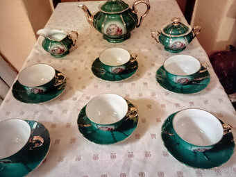 Cajova a kavova supravy Tri Gracie.