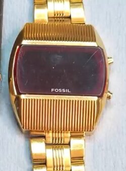 Kúpim takéto hodinky.