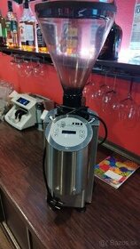 Profesionálny mlynček na kávu