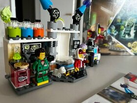Predam LEGO® HIDDEN Side 70418 J. B. a jeho laboratórium - 1