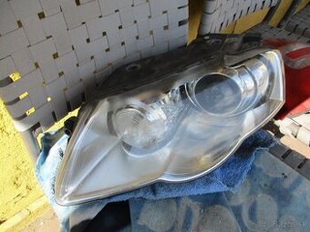 Passat B6 lave predne svetlo xenon