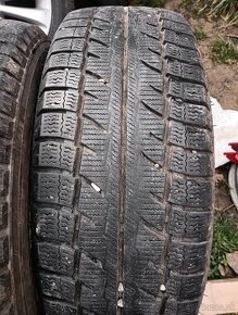 215/65 R16 C zimné dva ks .Vzor 4.5mm.Dot 2918