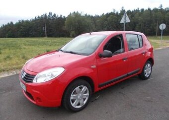 Dacia Sandero 1,2 benzín manuál 55 kw