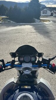Suzuki gsr600