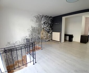 Prenájom šikovný obchodný priestor, 50m2, kúsok od centra Pi