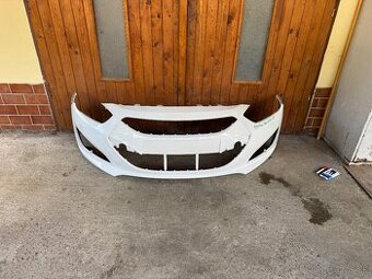 Hyundai i40 2011-2015 predný nárazník